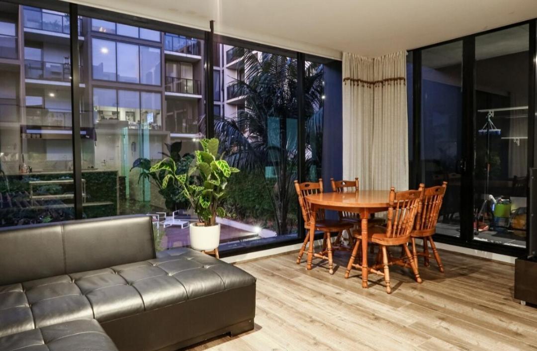 Easy Living One Bedder Gem Apartamento Melbourne Exterior foto